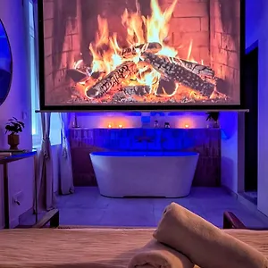 Meraki - Luxe & Voyage - Jacuzzi & Cinema Saint-Etienne (Loire)